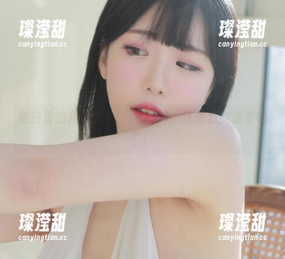 私拍里的Addielyn(에디린)：这是我女朋友吗？！