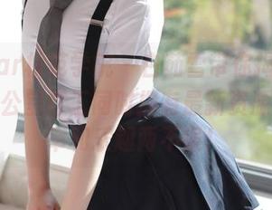 MFStar模范学院 – 白茹雪带你揭秘，怎样在办公室打工同时拥有最新资源——效率和乐趣两不误！