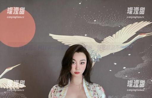 MIYA 微密圈 - MIYA一袭紫裙,睡意朦胧,壁纸都忍不住偷瞄