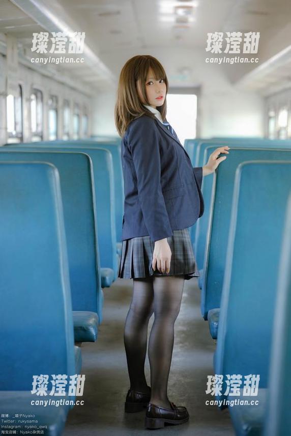 等不及了！Nyako喵子带来的爱宕机车写真更新，火力全开。