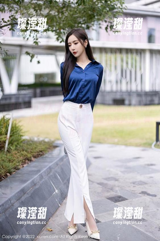 Xiuren秀人网 - 可爱又带点酷的小雨baby，从御姐这组写真里丝毫不减风范，真厉害。