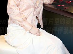 Xiuren秀人网 – 这组图片里的萝莉悠悠酱和服，竟然让小心脏怦怦乱跳？