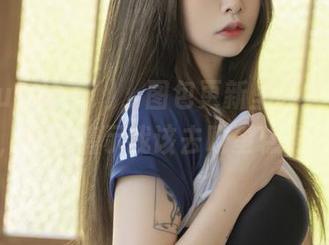 想问Yuka(유카)，图包更新里的红色独奏，是在暗示我该去吃蛋糕吗？