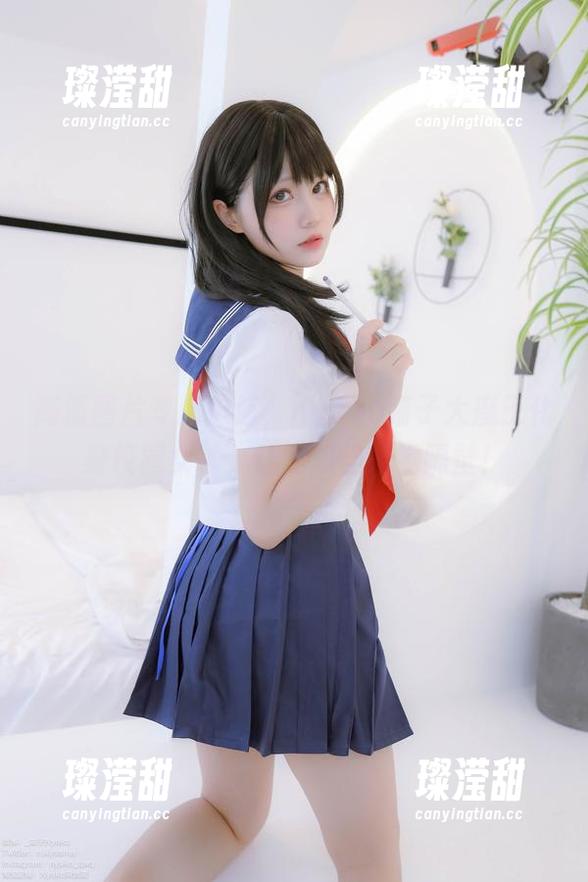 高清图片专属护航，nyako喵子大魔王化身校园女神，让你想坐在她隔壁！
