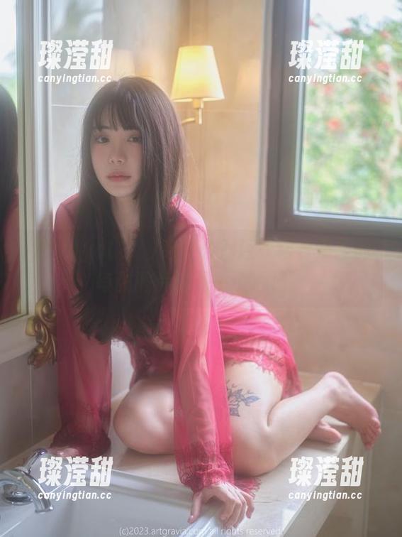 看wuyo(우요)穿什么？连衣裙合集里的每张照片都是一个心情。