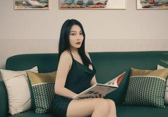 丽柜 – 柒柒的纯白，有那么点孤独？高清照片却又美得让人想留恋。