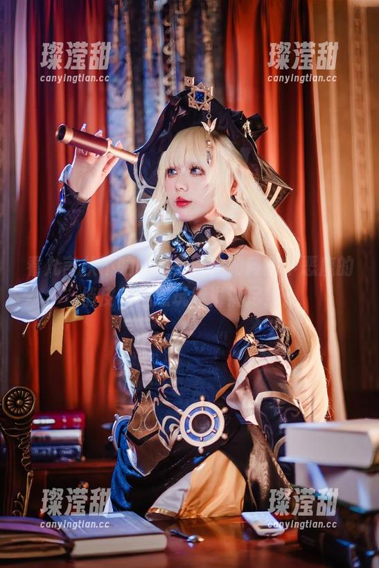 看九言从不咕咕的美图，如何把小恶魔的俏皮与魅惑玩得淋漓尽致。
