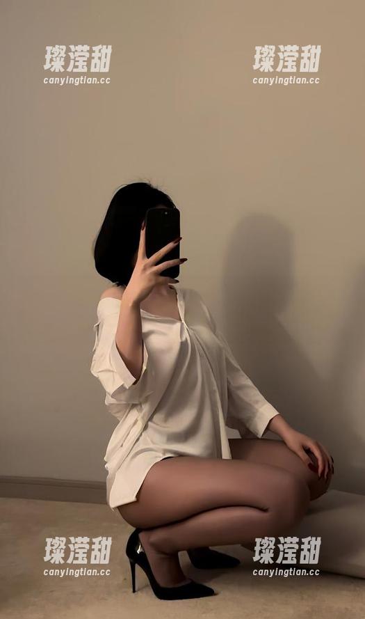 保守的二舅妈 微密圈 - 保守的二舅妈的性感合集:在分享间隙偷偷藏的小镇传奇