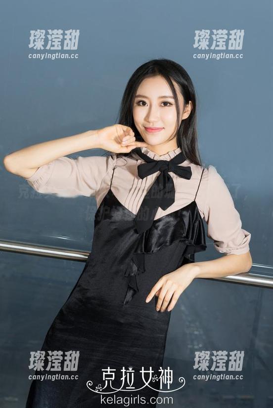 克拉女神-珊珊 克拉女神 - 泳衣写真里的珊珊:太撩了,保护好你的心哦!