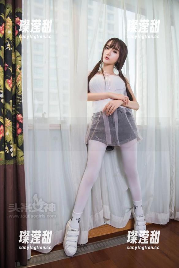 头条女神-曲佑熙 头条女神 - 曲佑熙的黑丝图集来了,资源丰富成就你的期待!