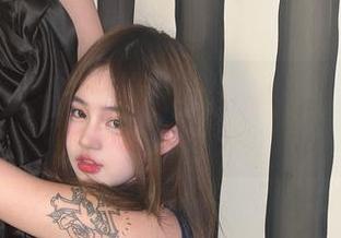 微密圈 – “空姐那么难当”，小优优子的免费写真告诉你背后的真相！