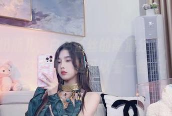 小小奶瓶儿，白色蕾丝的高清分享，真想说，这帧画面我可以看一整天！
