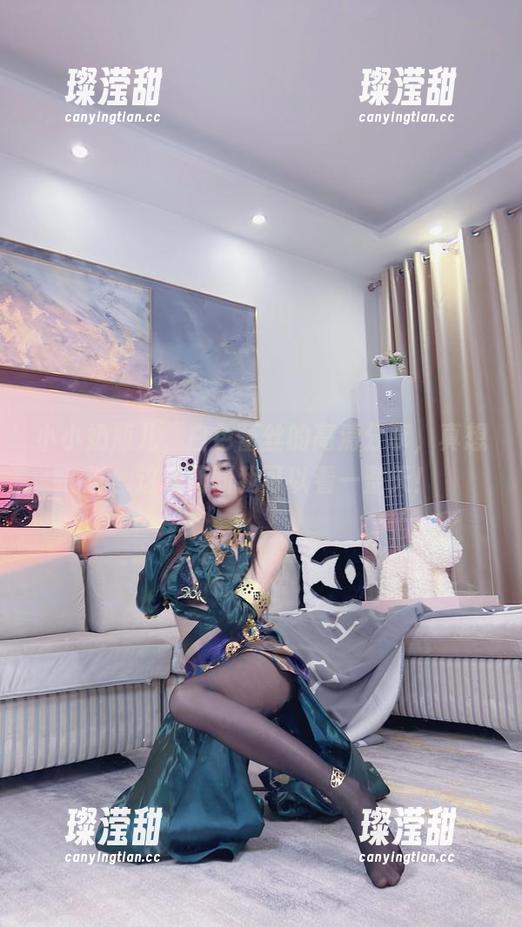 小小奶瓶儿，白色蕾丝的高清分享，真想说，这帧画面我可以看一整天！