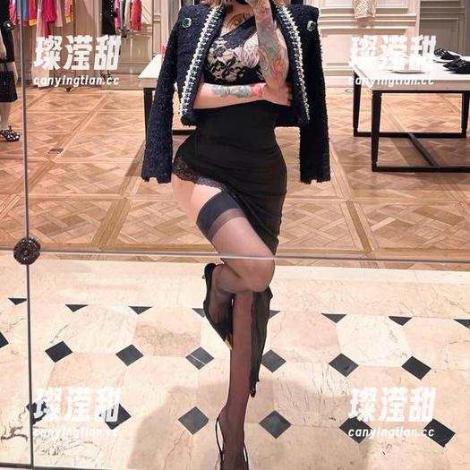 微密圈 - 为啥希希Gina的网袜能吸引这么多目光？一张原图说你听！