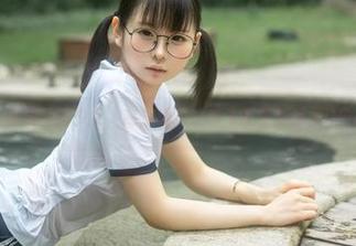 幼水铃衣的梦浴少女，高清摄影让每个细节都想要C位出道！