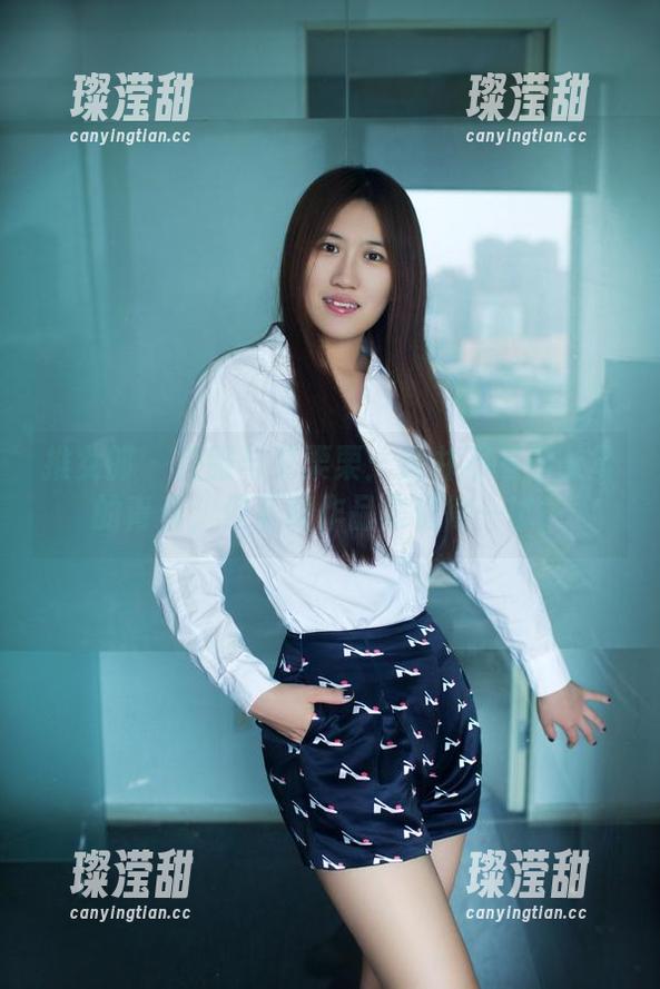 推女郎-艾栗栗 推女郎 - 校服与艾栗栗:这并不是你父母的青春,但下载作品集值得一试!