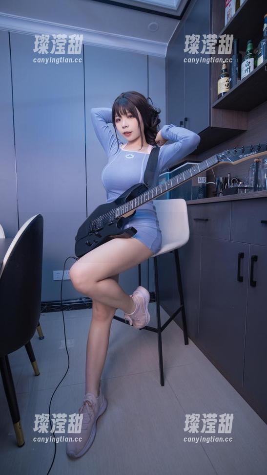 写真里的网袜：无颜小天使wy的别样幽默