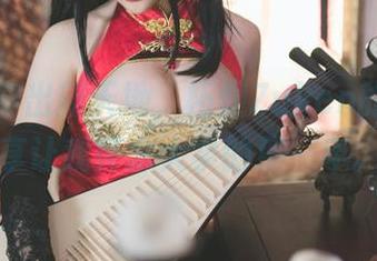 白衬衫穿出新天地，柘烟Zuken的原图分享让我怀念大学的那一年。