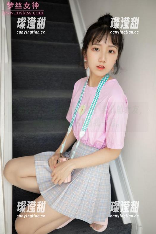 梦丝女神 - 精选图片来啦！乔儿的女友，她的手好像在邀请我一起。