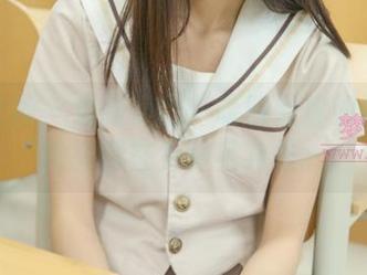 梦丝女神 – 最新美图：晓晓教你如何优雅地摔倒在女神范儿里。