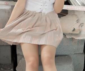 梦丝女神 – 灵唯的职场装扮，无聊工作日的原图一览，快来偷看！