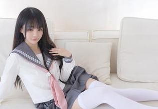 樱井宁宁的围裙厨房：怎么会有人想在这里做饭呢？都是为壁纸来的吧！