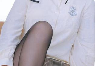 我敢打赌，这组樱井小莜的圣洁修女写真，绝对颠覆你对修女的认知！