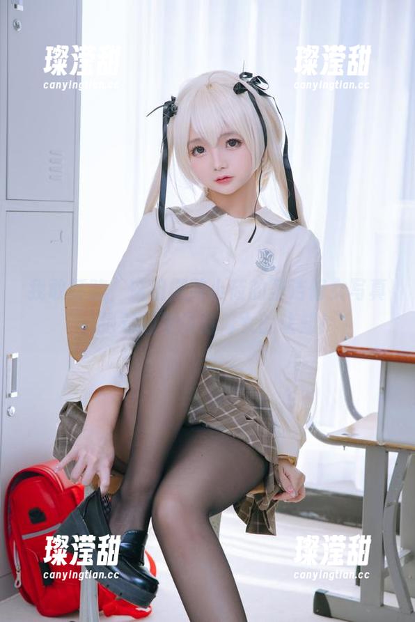 我敢打赌，这组樱井小莜的圣洁修女写真，绝对颠覆你对修女的认知！