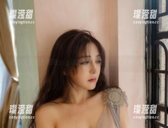 轻松无圣光？樱晚gigi的图片就是这么反叛女神气场。