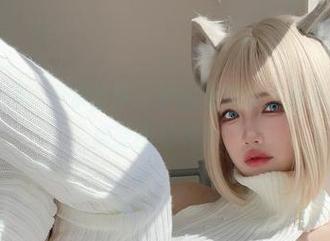 幽幽小狐狸，湖水蓝梦：带你见识狐洛洛子的深蓝魅魔原图与照片！