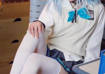 下载王胖胖u的恶毒写真，反正也不要脸嘛。