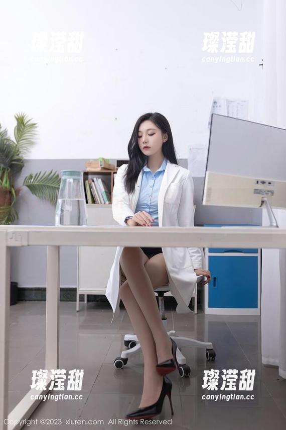秀人网 - 安然anran的居家生存指南：定制你的写真时光