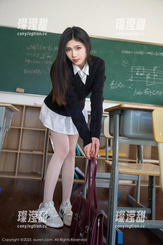 秀人网-王紫琳 秀人网 - 王紫琳的校服合集:青春回忆录,谁还没穿过呢?