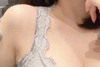 微密圈 – 当童小芯遇上教室，高清写真集，随便玩耍的青春记忆？