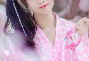 玛修海边图集更新，羽天shine的美，让人想再看一眼（或者两眼？）