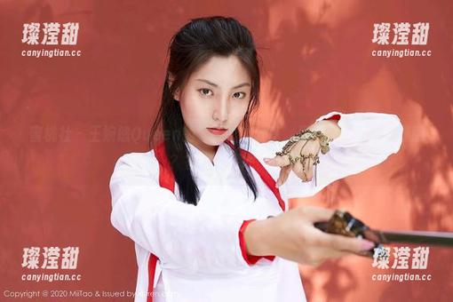 蜜桃社 - 王婉悠Queen的“美图”分享，居家到底能有多舒服？答案很接地气。