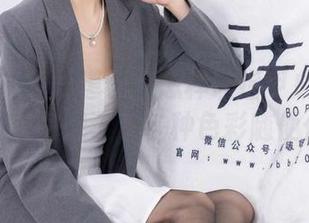 袜啵啵 – 想知道小安怎样让指甲成为焦点？福利图包来了，各种色彩随便你瞧！