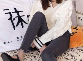 袜啵啵 – 浴缸调皮上线，小沫的新作品等待你的评论！