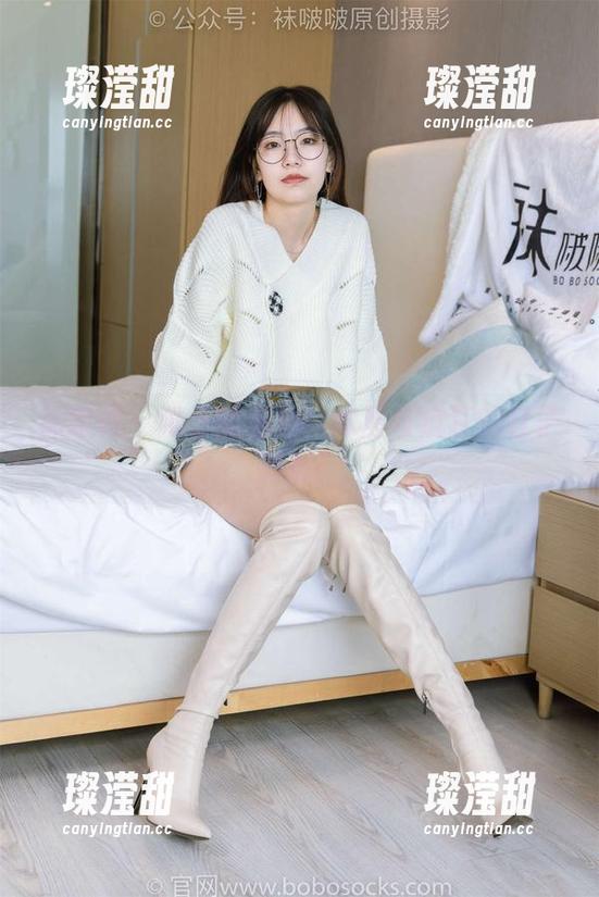袜啵啵 - 稚予的私拍：木屐与疯狂的鞋子派对！
