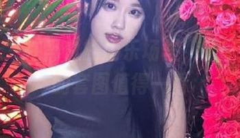 微密圈 – 在黑白的游乐场里，轩子巨二兔的套图值得一看