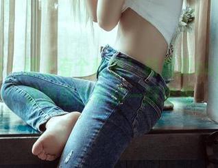 轰趴猫 – 楼上有个秘密！杨晨晨sugar的最新图包带你一探究竟