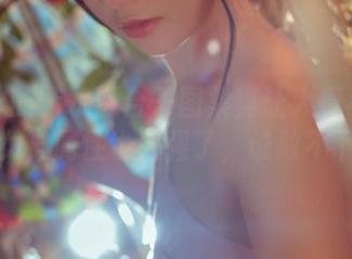 这版本的青水百合子图集真让人摸不着头脑，女神属性也太强了，谁敢不下载？