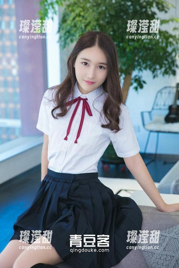 青豆客 - 谭晓彤的豹纹图集：你到底是拍写真，还是在演《丛林法则》？
