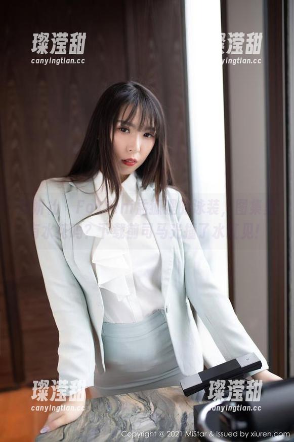 魅妍社-FoxYini孟狐狸 魅妍社 - FoxYini孟狐狸的泳装,图集里有水花吗?下载前司马光撞了水缸见!