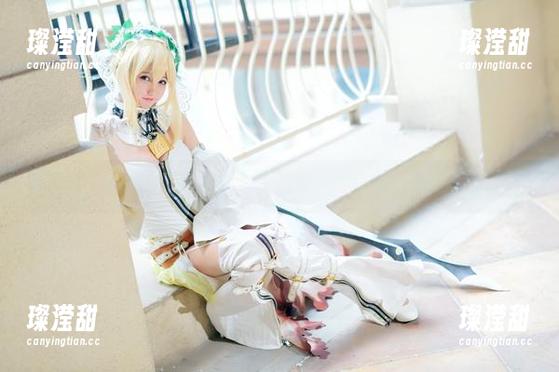 魔物喵nigisa的写真背包：这个Christmas，快来养眼了吧！