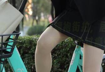魔镜街拍 – 艾小青的旗袍街拍，居然有美图如此迷人，不下载个过瘾！